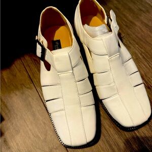 Men’s shoes sandals